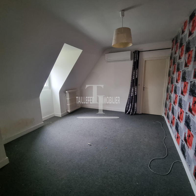 Maison - 159 m² - 8 pièces