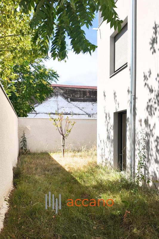 Appartement - 100 m² - 5 pièces