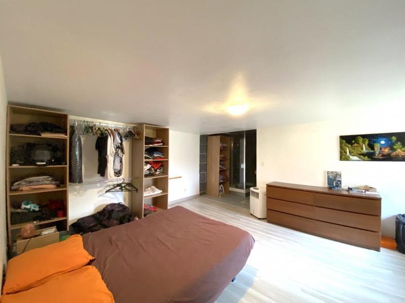 Propriété - 310 m² - 8 pièces