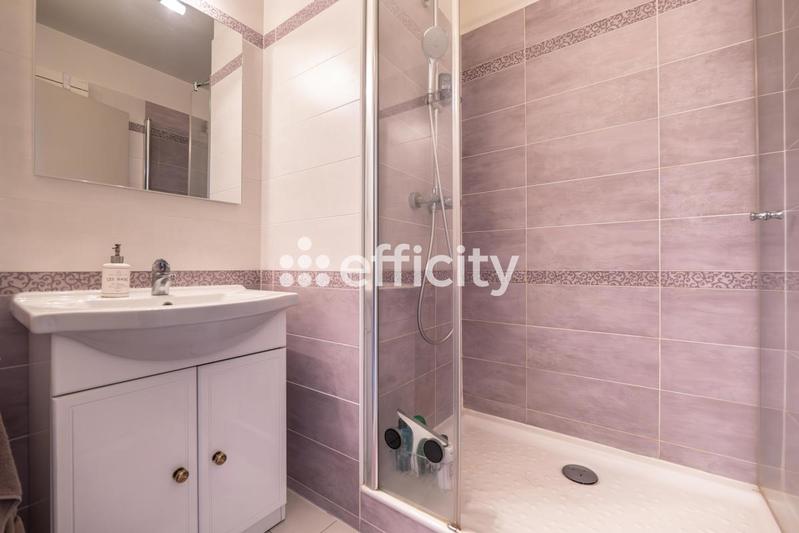 Appartement - 87 m² - 4 pièces