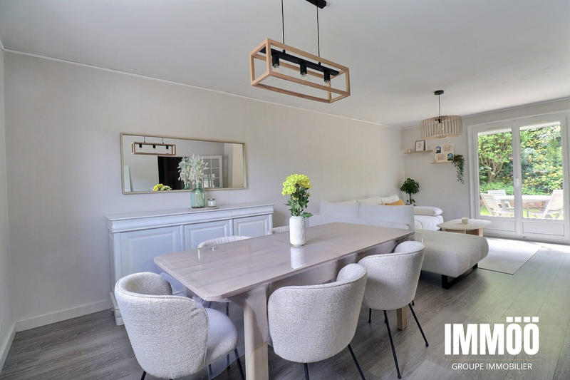 Maison - 93 m² - 4 pièces