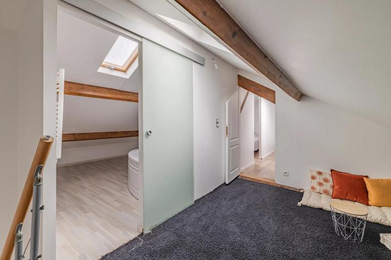 Maison - 95 m² - 5 pièces