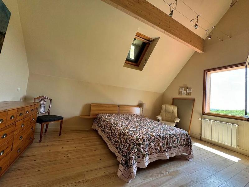 Propriété - 207 m² - 6 pièces