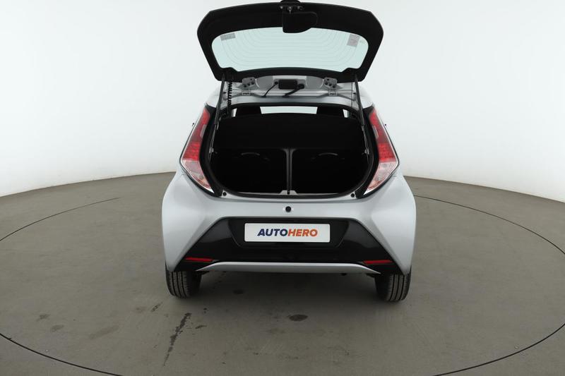 Toyota Aygo 1.0 Vvt-i X-Play 5p 69 ch