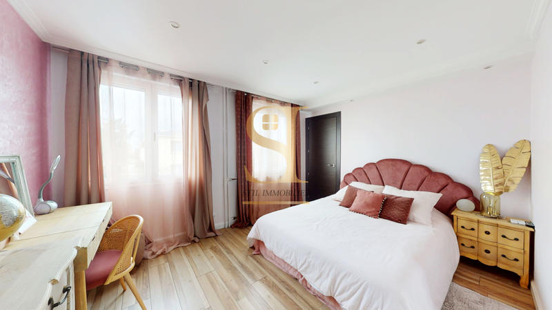 Appartement - 108 m² - 5 pièces