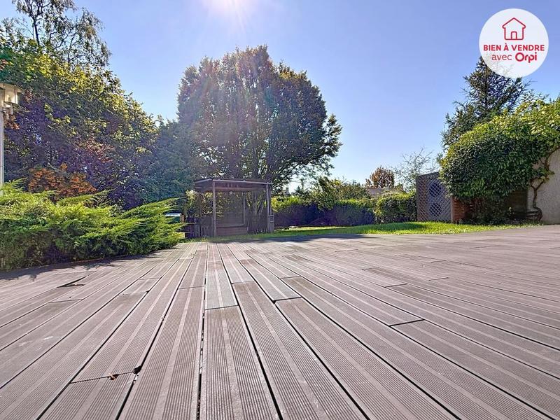 Maison - 143 m² - 8 pièces