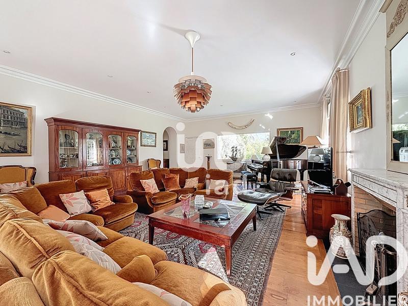 Maison - 320 m² - 10 pièces