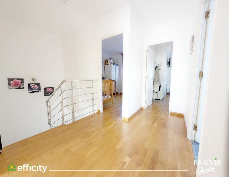 Pavillon - 123 m² - 7 pièces