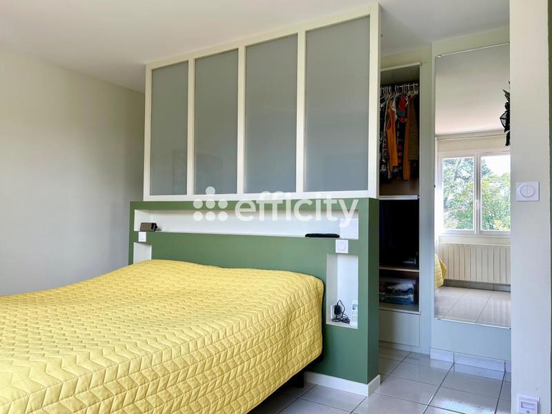 Maison - 185 m² - 7 pièces