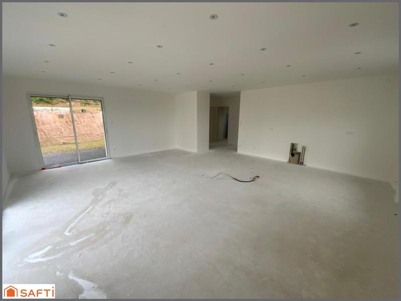 Maison - 140 m² - 6 pièces