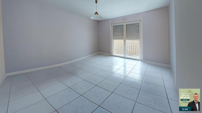 Maison - 390 m² - 12 pièces