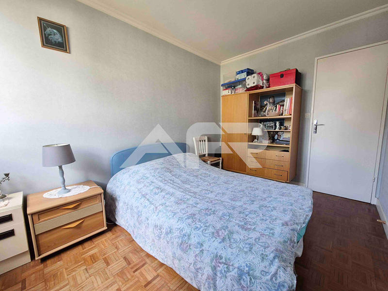 Appartement - 82 m² - 5 pièces