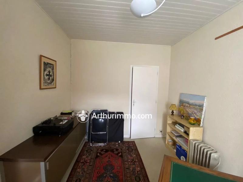 Maison - 203 m² - 14 pièces