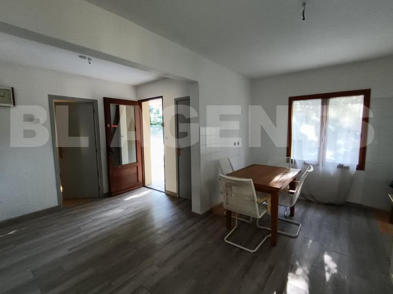 Maison - 96 m² - 6 pièces