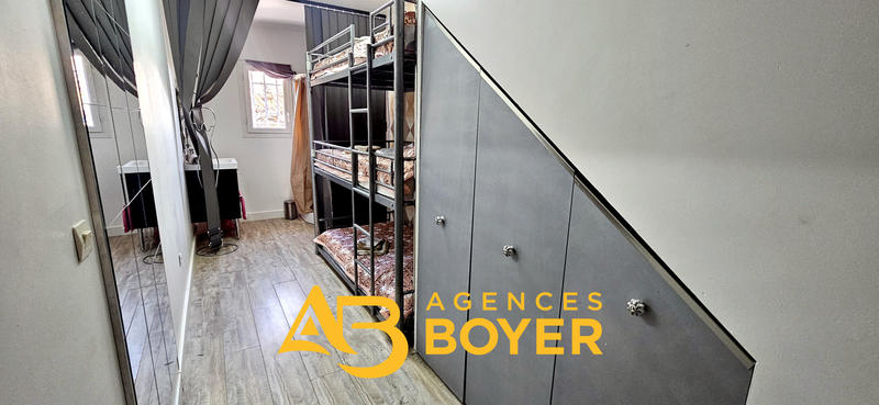 Maison - 205 m² - 6 pièces