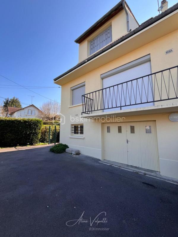 Maison - 111 m² - 3 pièces