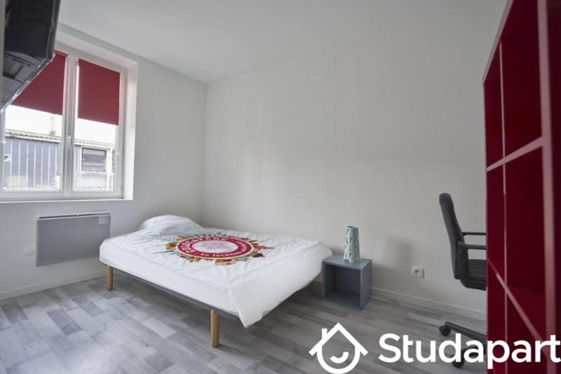 Chambre - 14 m² - 1 pièce