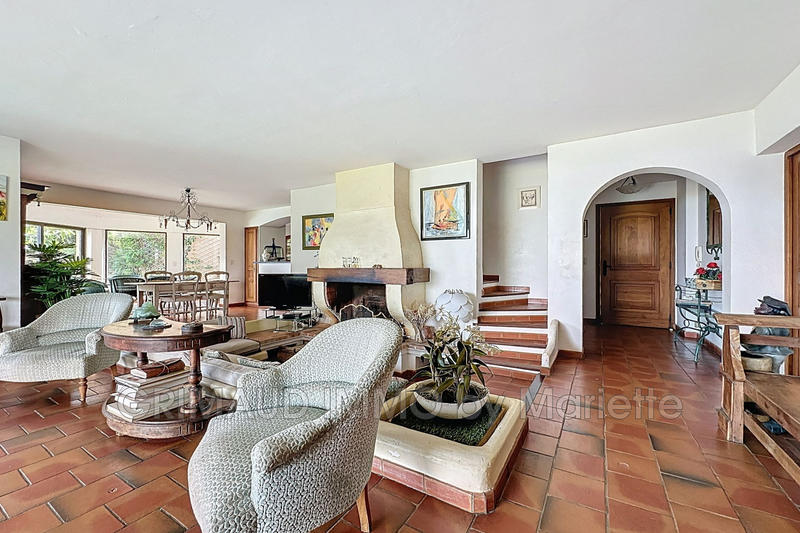 Villa - 153 m² - 6 pièces