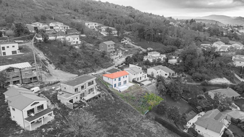 Maison - 143 m² - 6 pièces