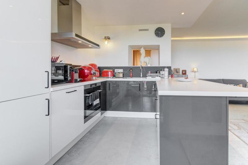 Appartement - 75 m² - 3 pièces