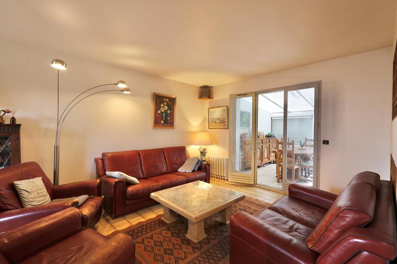 Maison traditionnelle - 162 m² - 8 pièces