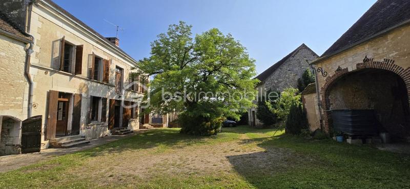 Demeure - 250 m² - 7 pièces