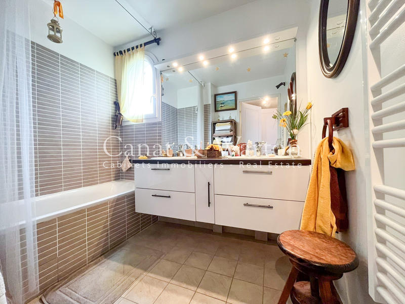 Appartement - 75 m² - 3 pièces