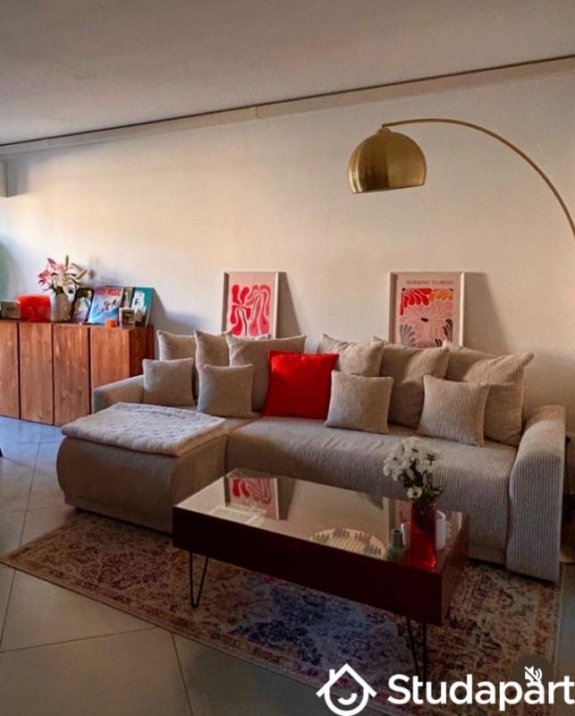 Chambre - 9 m² - 1 pièce