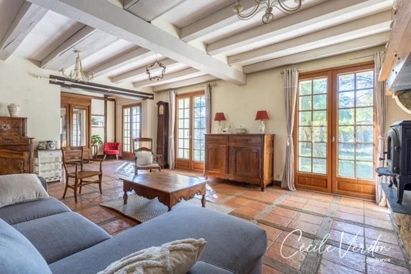 Corps de ferme - 250 m² - 7 pièces