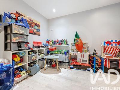 Maison - 92 m² - 5 pièces