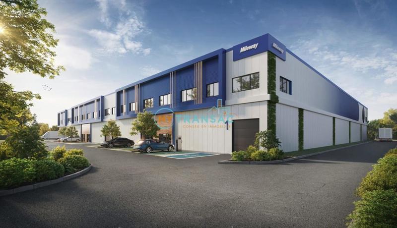 Local d'activité / Entrepôt - 7 508 m²