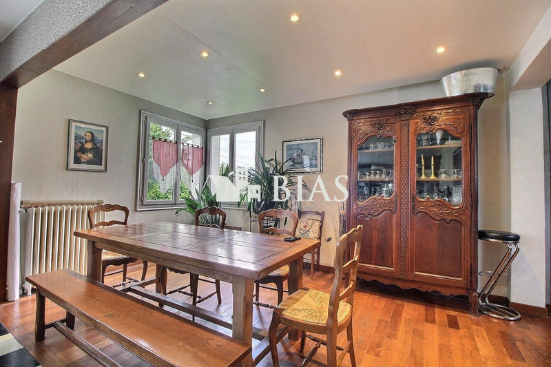 Maison - 151 m² - 6 pièces