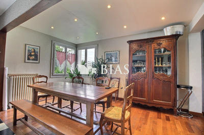 Maison - 151 m² - 6 pièces