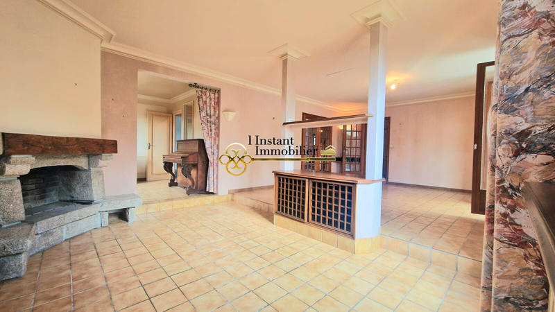 Maison - 164 m² - 8 pièces