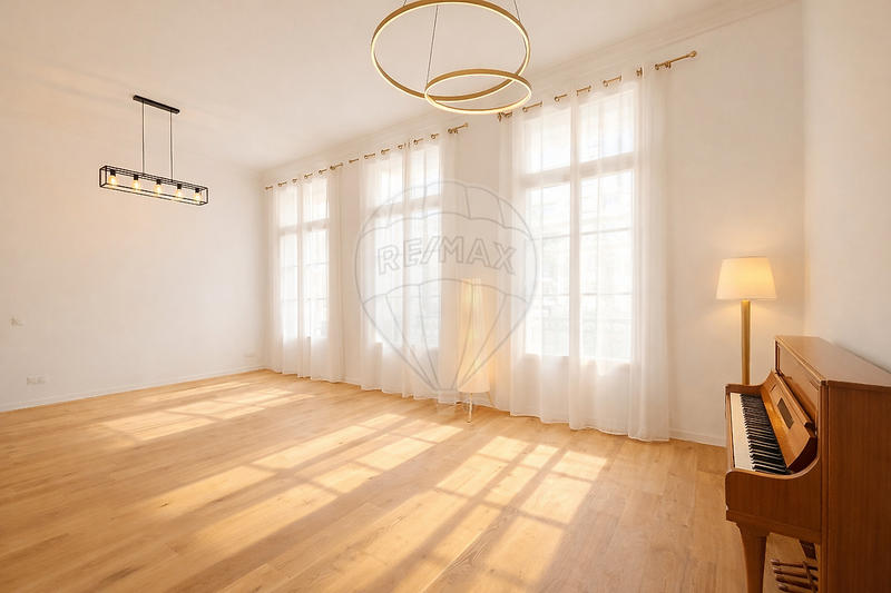 Appartement - 100 m² - 4 pièces