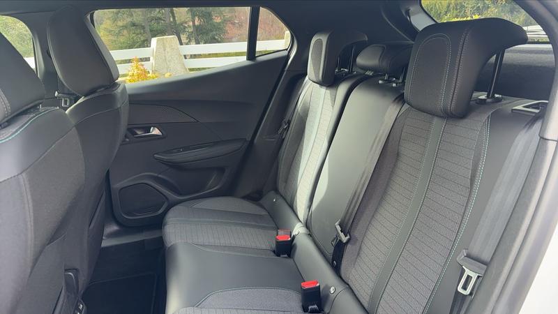 Peugeot 2008 1.2 PureTech 130 Eat8 Allure Pack