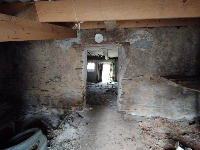 Maison - 450 m² - 2 pièces