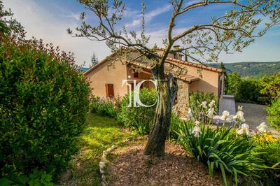 Maison - 152 m² - 4 pièces