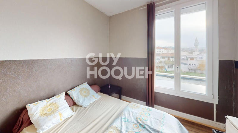 Maison - 93 m² - 5 pièces