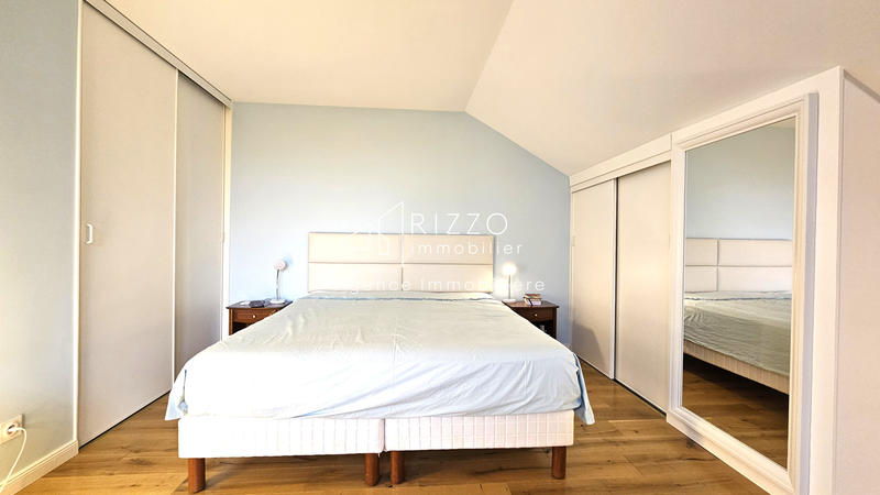 Appartement - 131 m² - 5 pièces