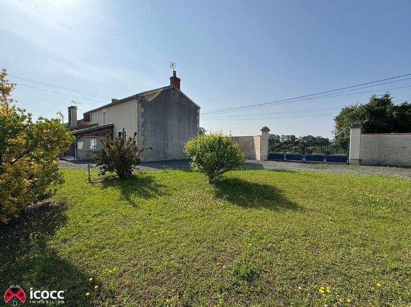 Maison en pierre - 155 m² - 6 pièces