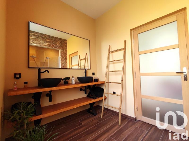 Maison - 210 m² - 7 pièces