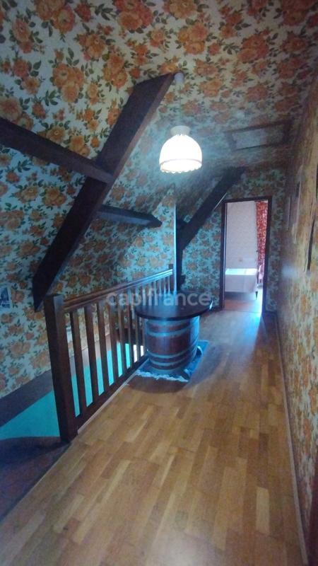 Maison - 99 m² - 5 pièces