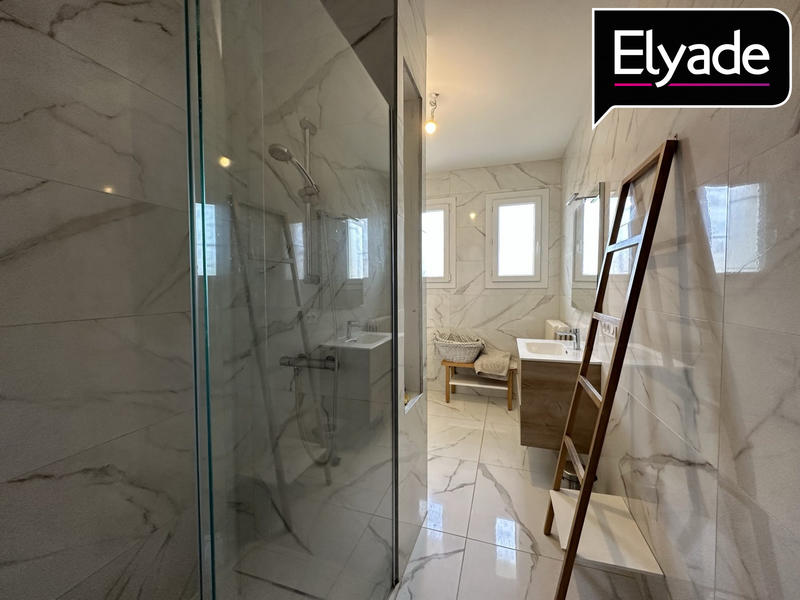 Villa - 204 m² - 7 pièces