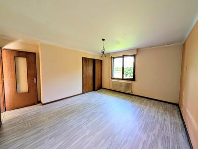 Appartement - 103 m² - 4 pièces