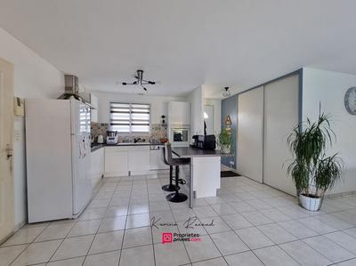 Maison - 95 m² - 5 pièces