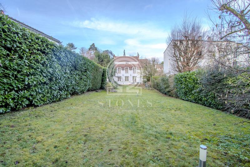 Maison ancienne - 203 m² - 8 pièces