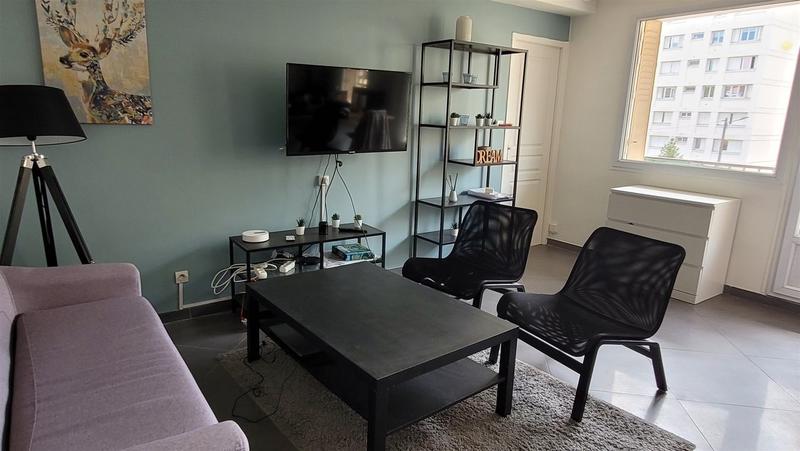 Appartement - 82 m² - 5 pièces