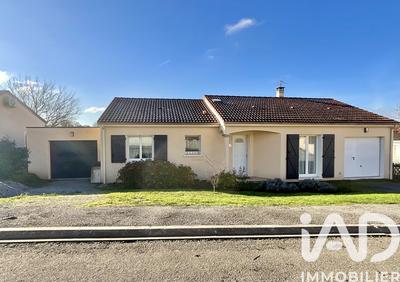 Maison - 102 m² - 4 pièces