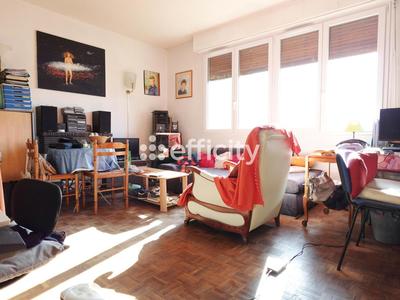 Appartement - 80 m² - 4 pièces